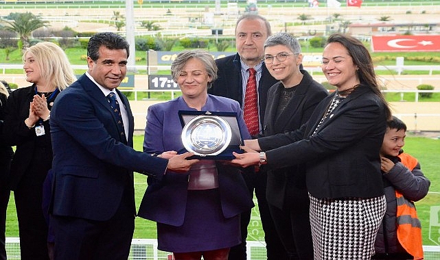 avcilar belediyesinden otizme anlamli destek hipodromda farkindalik ruzgari