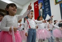 aydin buyuksehir belediyesinin cocuk gelisim merkezlerinde 23 nisan ulusal egemenlik ve cocuk bayrami etkinlikleri duzenlendi