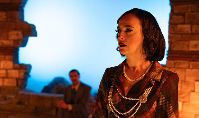 bakirkoy belediye tiyatrolarinin buyuk donusum hamlesi ay tedirginligi 14 sariyer tiyatro senliginde