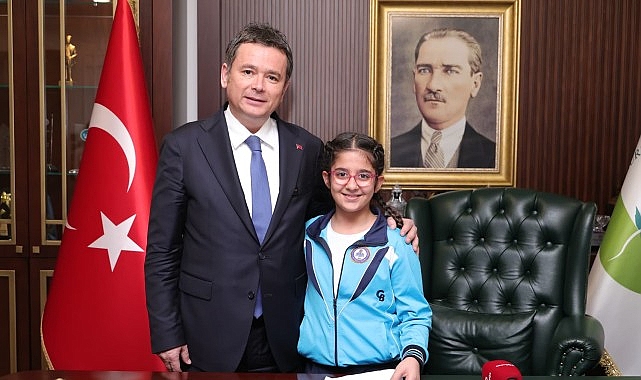 baskan aydin koltugu gelecegin teminati cocuklara birakti