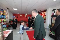 baskan buyukakin esnaflari yalniz birakmiyor