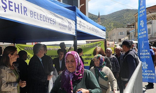 baskan cercioglu ata tohumlarindan yetistirilen binlerce fideyi karacasu ve kocarlida vatandaslarla bulusturdu