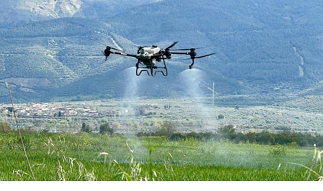 baskan cercioglunun tarima ve ureticilere destekleri suruyor tarlalar drone ile ucretsiz gubreleniyor