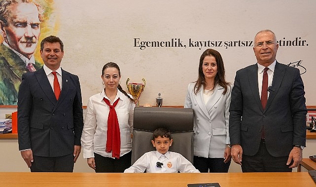 baskan isik 23 nisanda koltugunu egeye devretti