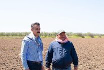 baskan kirgoz traktor basinda bereketli bir sezon olsun