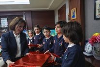 baskan koymen koltugunu devretti yeni baskandan cevre onerisi geldi