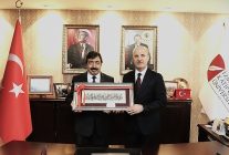 baskan prof dr erol ozvar ikcuyu ziyaret etti