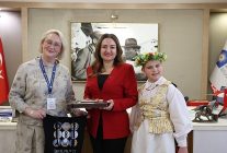 baskan vekili busra ozdemir dunya cocuklarini agirladi