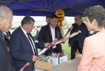 bayindirda 23 nisan coskusu gokyuzune tasindi stadyumda ucurtma senligi