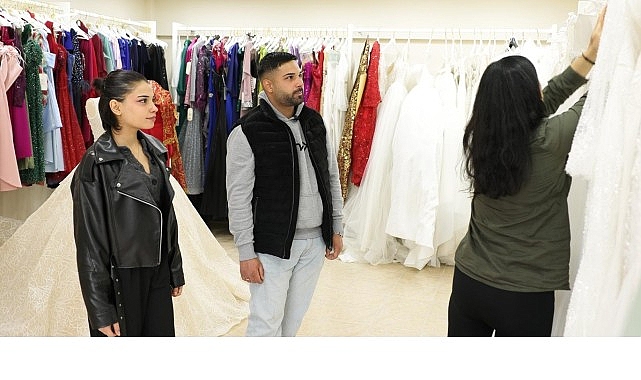 bayraklida evlenecek ciftlere anlamli destek