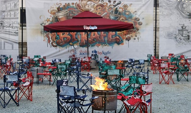 bayrampasada by kafe acildi ibrahim akin gencleri ates basinda sohbete davet etti