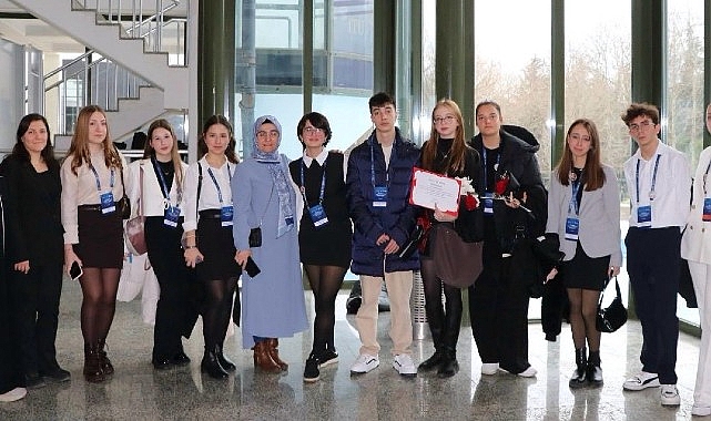 bayrampasadan dunya bilimine uzanan basari gencler uluslararasi arenaya cikiyor