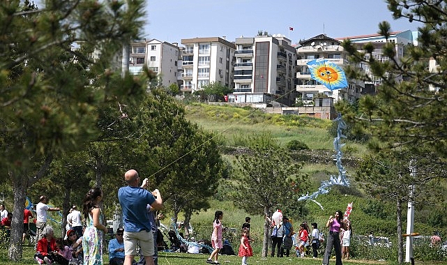 bornovada gokyuzu ucurtmalarla senlenecek