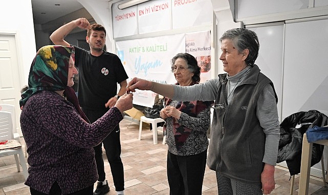 bornovada yaratici drama ile hayata yeniden katilim