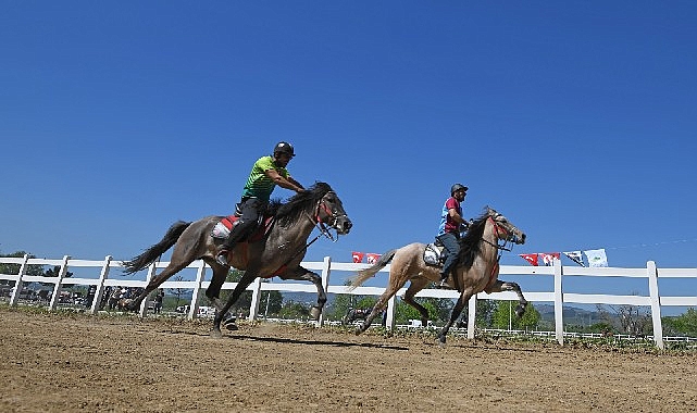 bursanin fethinin 700uncu yilinda rahvan at yarislari heyecani