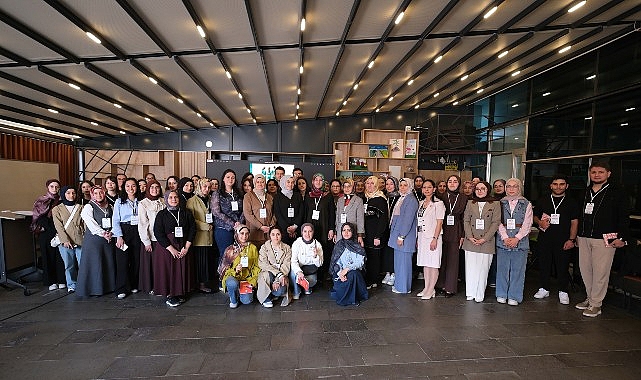 buyuksehir genclik meclisi ve neu tarafindan hemsirelik ogrencileri calistayi duzenlendi