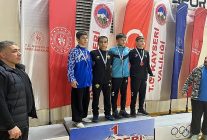 buyuksehirli gurescilerden madalya yagmuru