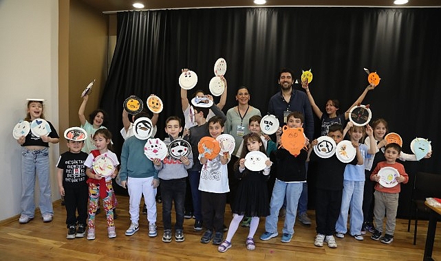 cik disariya oynayalim basligiyla duzenlenen sehir tiyatrolari 40 cocuk senligi sona erdi