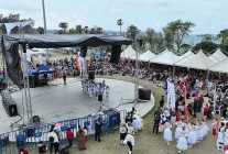 cocuk festivali galasi renkli goruntulere sahne oldu