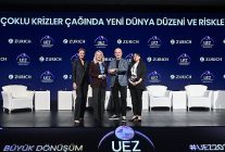 coklu krizler caginda yeni dunya duzeni ve riskler panelinde yeni donem dinamikleri tartisildi
