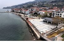 dalgi kirici set ulaslida deniz taskinlarina dur diyecek