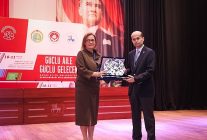 deu ev sahipliginde uluslararasi aile sempozyumu basladi guclu aile guclu gelecek