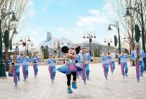 disneyland pariste yeni bir donem basladi