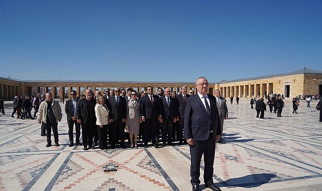 edremit belediyesi atanin huzuruna cikti