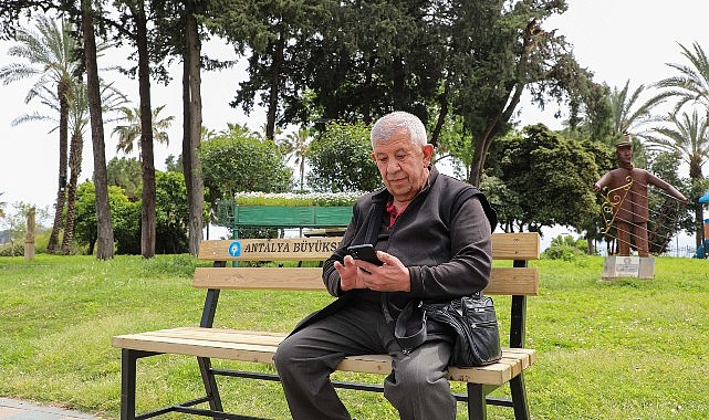 emekle uretilen kent mobilyalari sehre deger katiyor