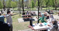 emirgan korusunda engelsiz piknik