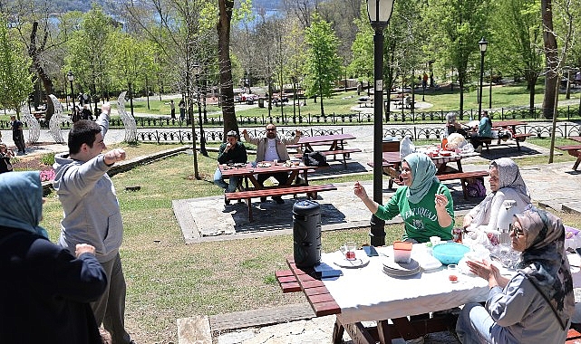 emirgan korusunda engelsiz piknik