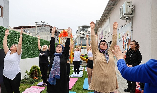 gulsah durbay kadin danisma merkezinde yoga heyecani
