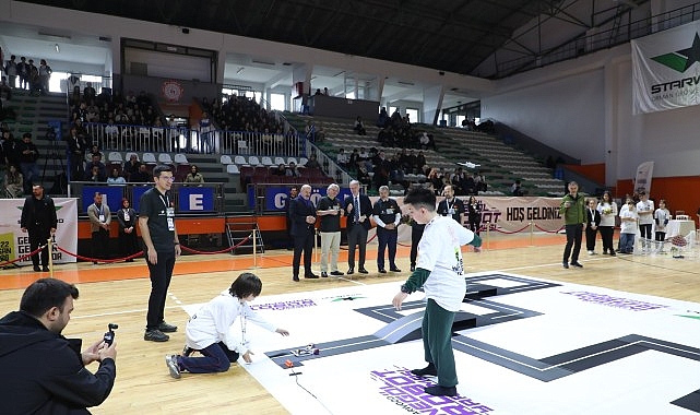 inegolun mucitleri robotlarini yaristirdi