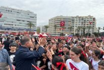 izmirde 23 nisan coskusu