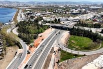 izmit sahil baglanti kolu trafige kapatiliyor