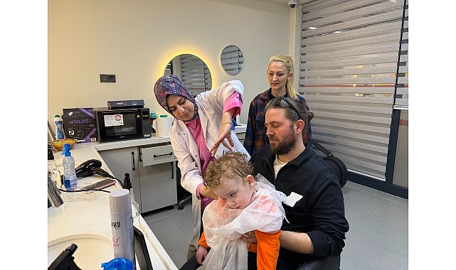 kaanin ilk sac kesimi tatli bir aniya donustu