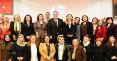 kadin belediye baskanlari manisada bir araya geldi