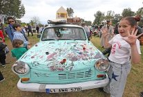 karsiyakayi bayram coskusu sardi