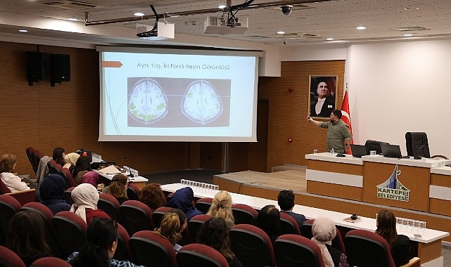 kartepe belediyesi personeline saglikli hayat akademisi semineri