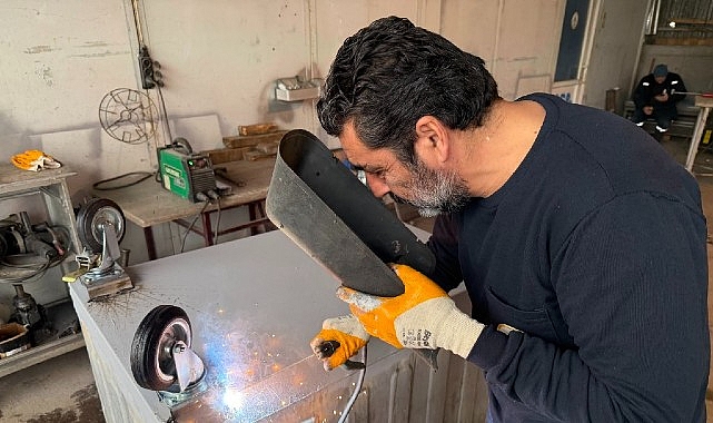 kartepede cop konteynerlerine yeni gorunum