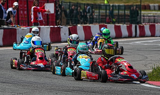 Karting Sezon Açılışında Büyük Çekişme Yaşandı 1 karting sezon acilisinda buyuk cekisme yasandi