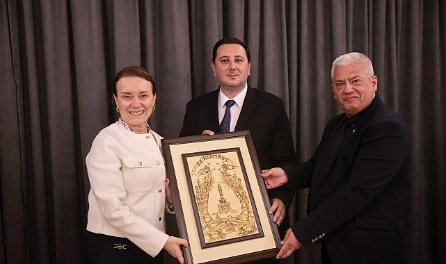 konakta makedonya ruzgari esti baskan mutlu enes ibrahim ve heyetini agirladi