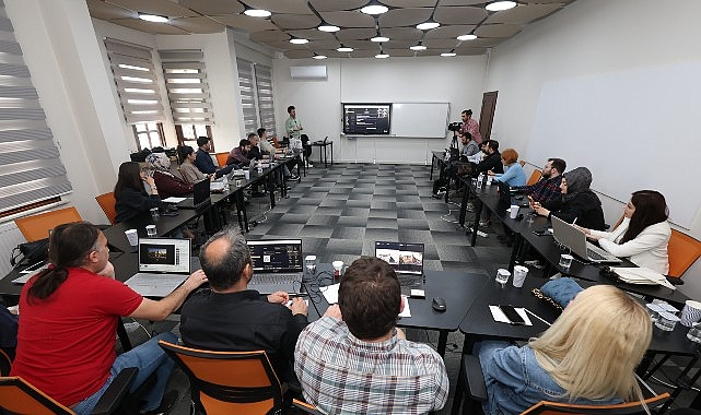 konya buyuksehir personeline yapay zeka odakli egitim programi duzenlendi