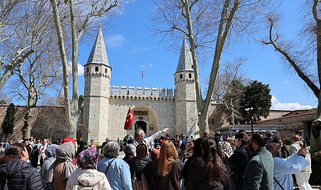 kucukcekmecede kultur ve sanat gezileri devam ediyor