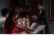 kulturlerarasi kopru okanda kuruldu nanjing universitesi ulusal orkestrasi sahnedeydi