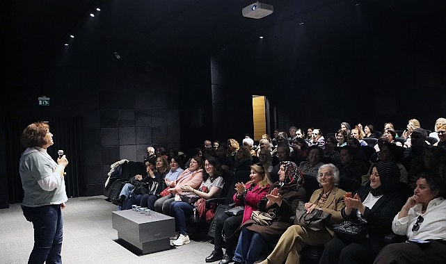 mahallemizin sinemasinda narperinin bilezigi gosterildi