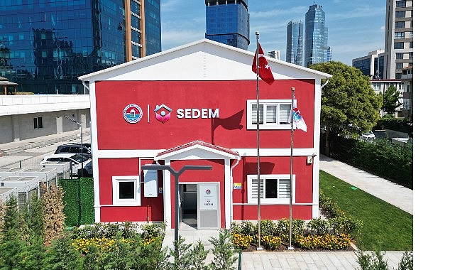 maltepe belediyesinden ebeveyn ve cocuklara yaninizdayiz mesaji