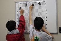 maltepede minik zihinler satrancla gucleniyor