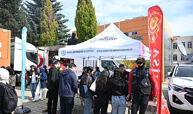 manisa buyuksehirden afetlerde insan olmak sempozyumuna destek