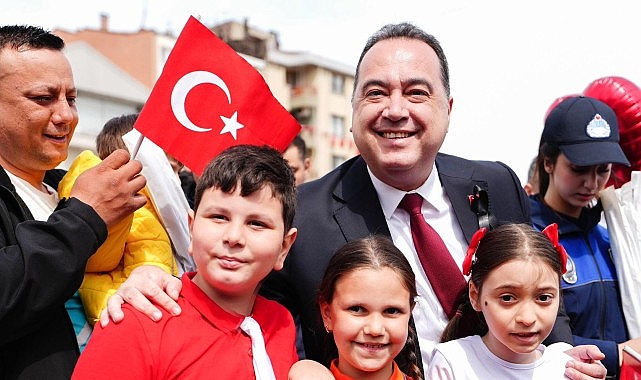 manisada 23 nisan coskusu ve baskan dutluludan anlamli mesaj